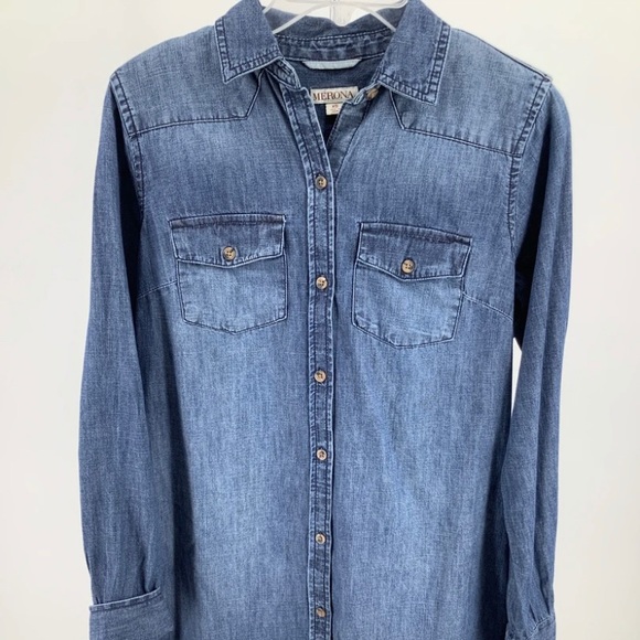 Tie waist chambray shirt; Merona Size Medium - Picture 2 of 10